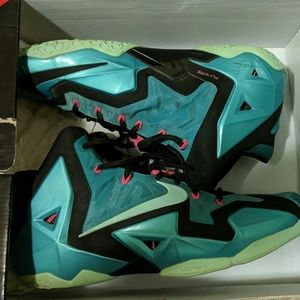 Nike LeBron 11 South Beach